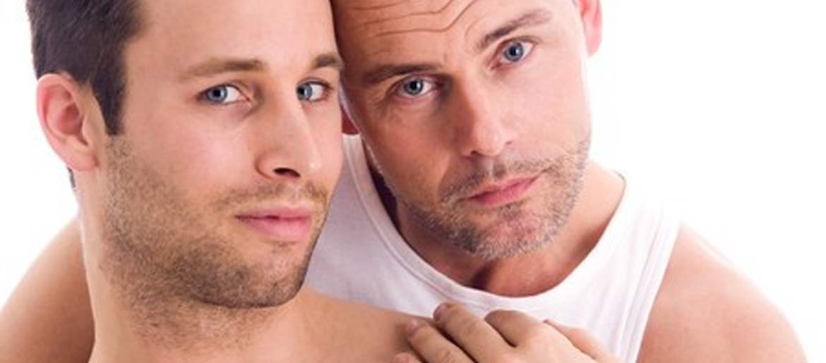 Paare finden sich auf Gay Parship